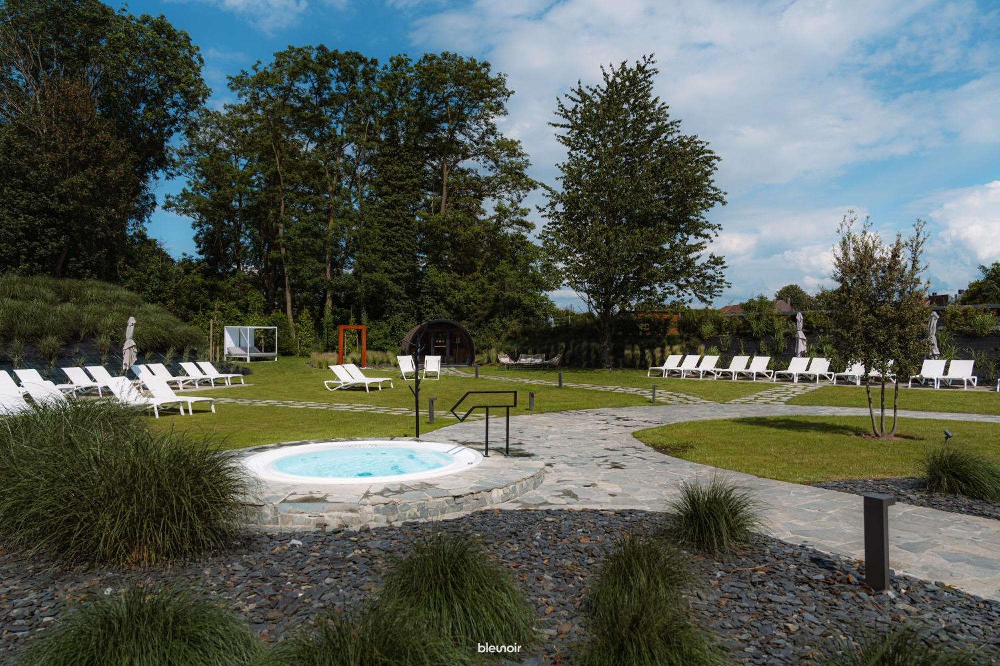Domaine Des Thermes Awans Exterior photo